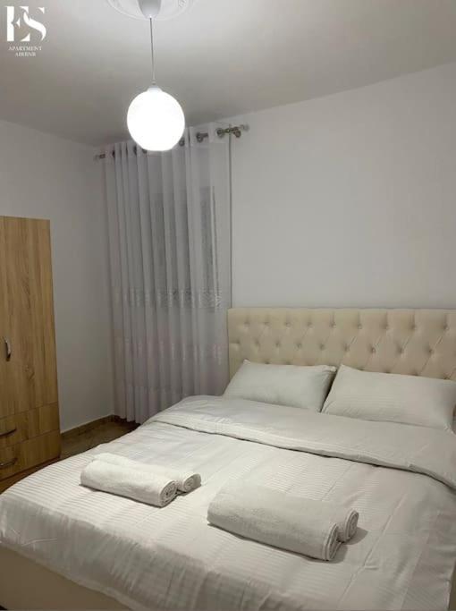 Es Apartment Tirana Bagian luar foto
